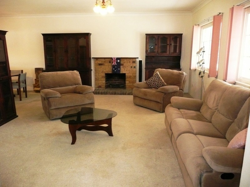15 Lyndon Rd, Capalaba QLD 4157