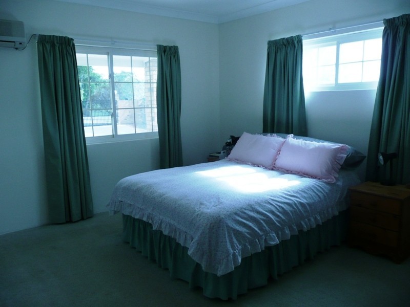 15 Lyndon Rd, Capalaba QLD 4157