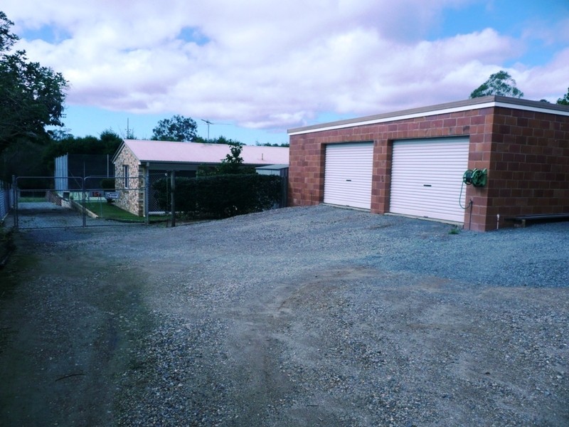 15 Lyndon Rd, Capalaba QLD 4157