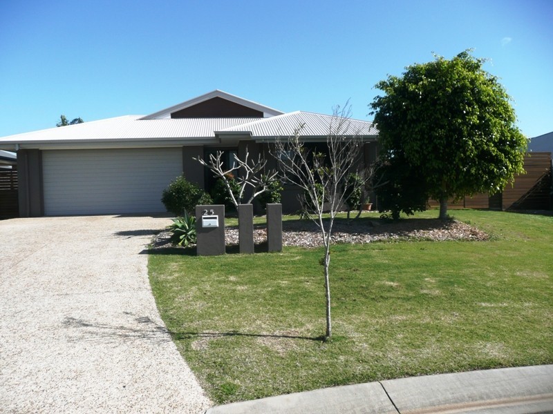 25 Parklane Road, Victoria Point QLD 4165