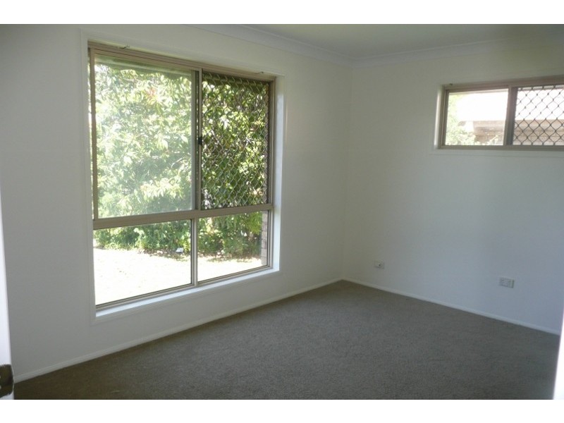 4 Jeanne Drive, Victoria Point QLD 4165