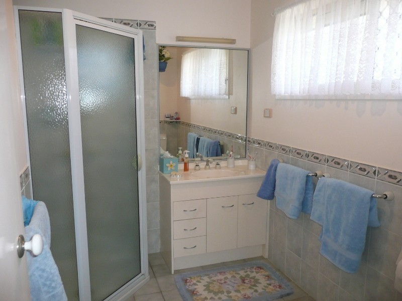 68 Waratah Avenue, Victoria Point QLD 4165