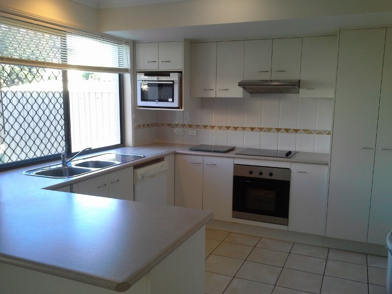 54 Bedarra Street, Redland Bay QLD 4165