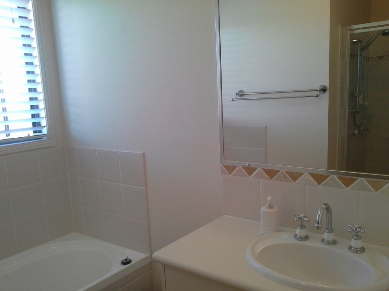 54 Bedarra Street, Redland Bay QLD 4165