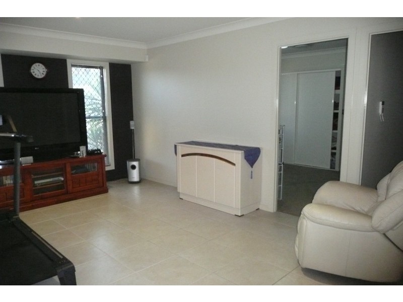 11 Poynter Street, Redland Bay QLD 4165