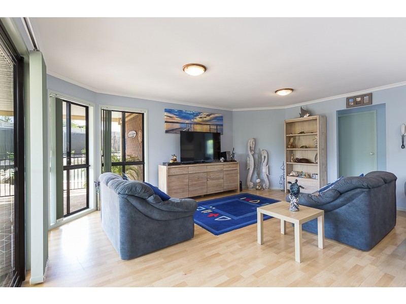 6 Kintyre Street, Victoria Point QLD 4165