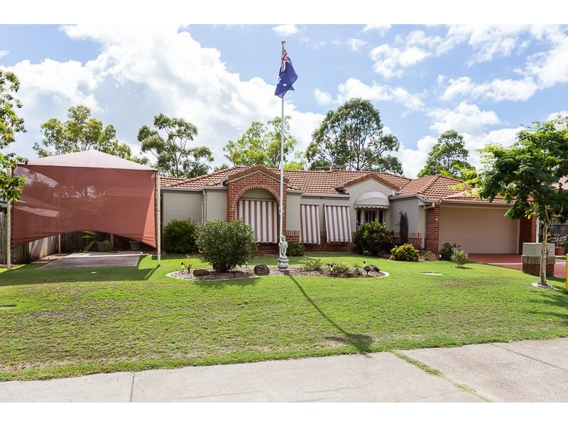 15 Pinelands Circuit, Redland Bay QLD 4165