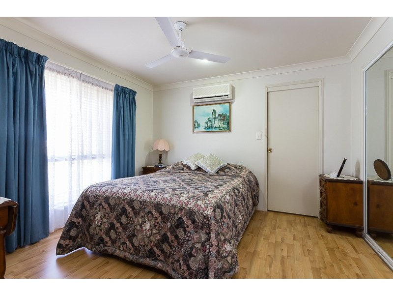 15 Pinelands Circuit, Redland Bay QLD 4165