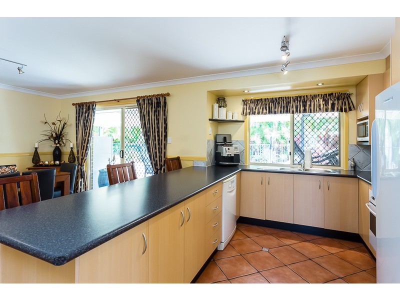 9 Kestrel Court, Victoria Point QLD 4165