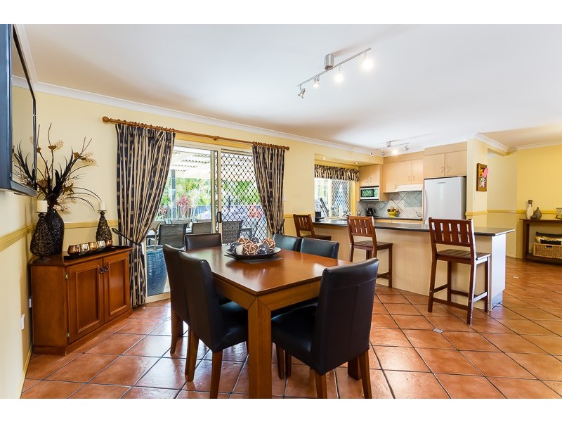 9 Kestrel Court, Victoria Point QLD 4165