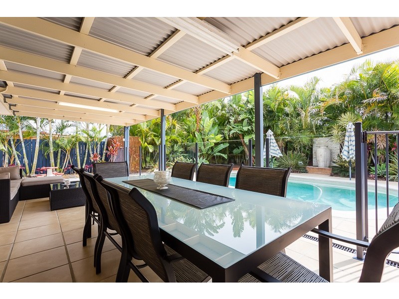 9 Kestrel Court, Victoria Point QLD 4165
