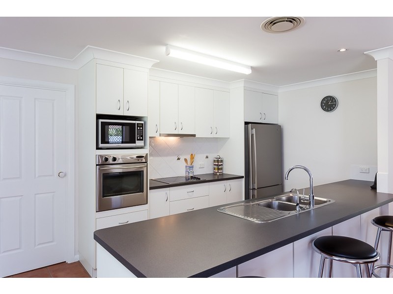 30 Pin Oak Crescent, Victoria Point QLD 4165