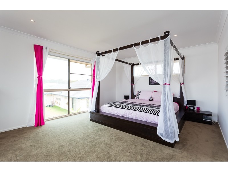 19 Coachwood Street, Redland Bay QLD 4165