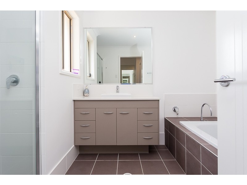 19 Coachwood Street, Redland Bay QLD 4165