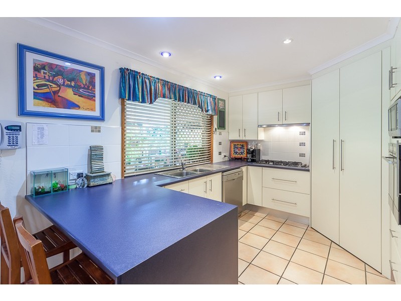 2 Jasmine Court, Victoria Point QLD 4165