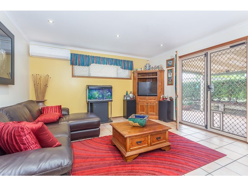 2 Jasmine Court, Victoria Point QLD 4165