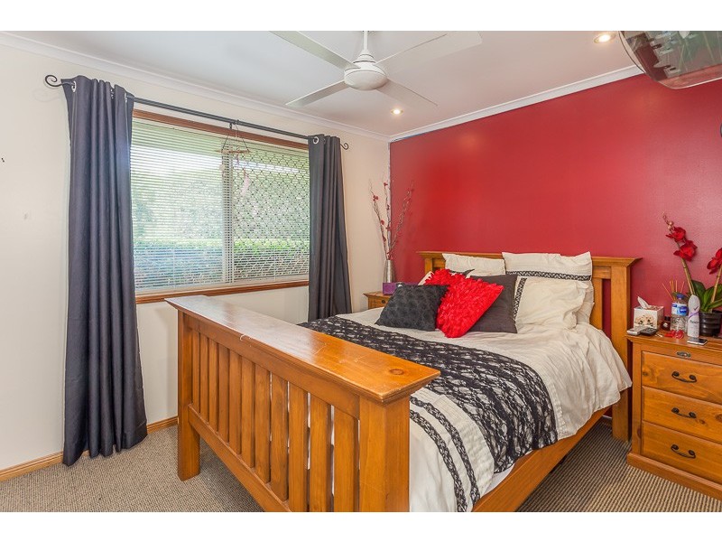 2 Jasmine Court, Victoria Point QLD 4165