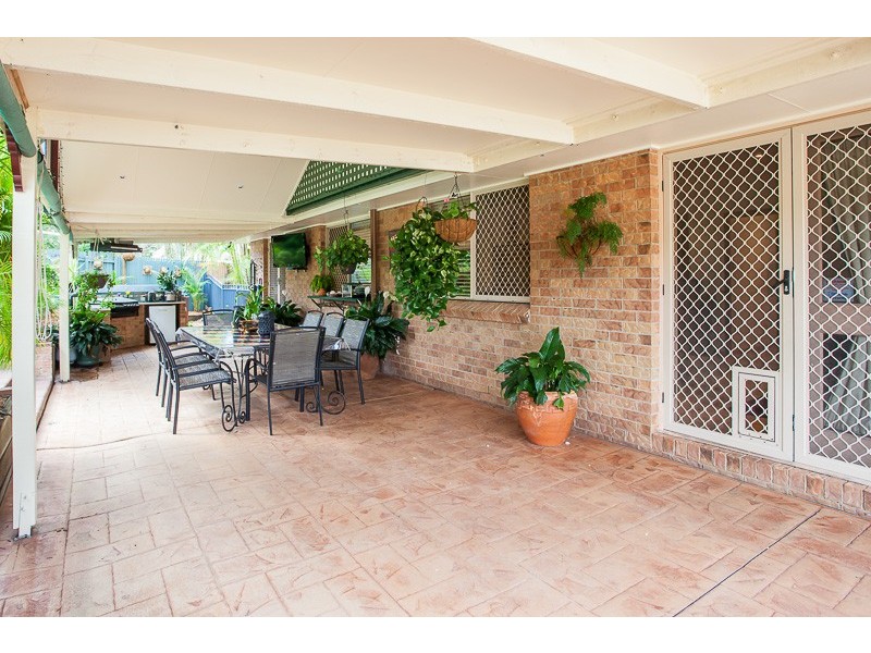 2 Jasmine Court, Victoria Point QLD 4165