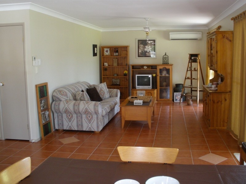19 Holly Road, Victoria Point QLD 4165