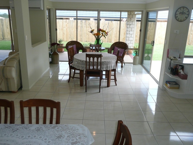 11 Aspen Place, Redland Bay QLD 4165