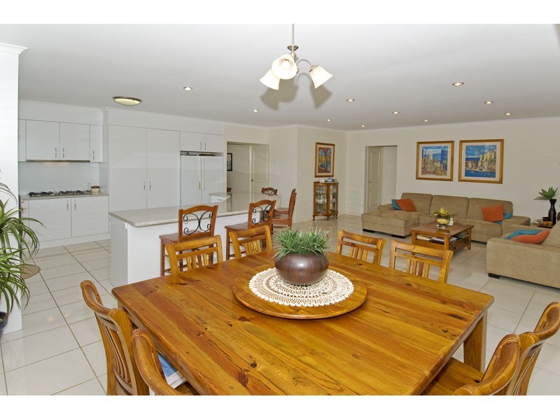 3 Nadine Crescent, Thornlands QLD 4164
