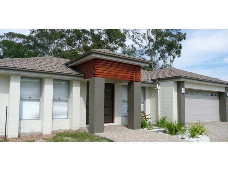 6 Emperor Drive, Redland Bay QLD 4165