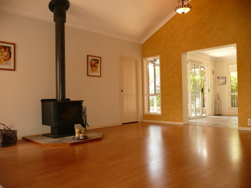 54 Pitt Street, Redland Bay QLD 4165