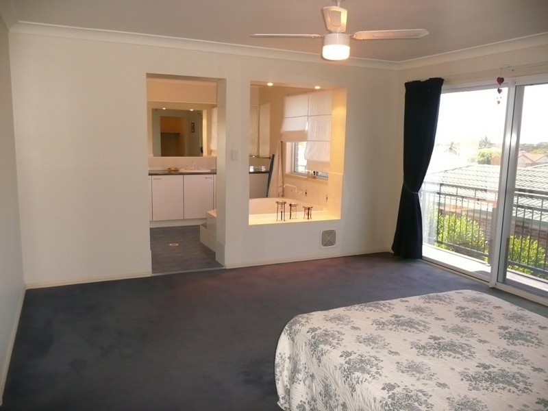 54 Pitt Street, Redland Bay QLD 4165