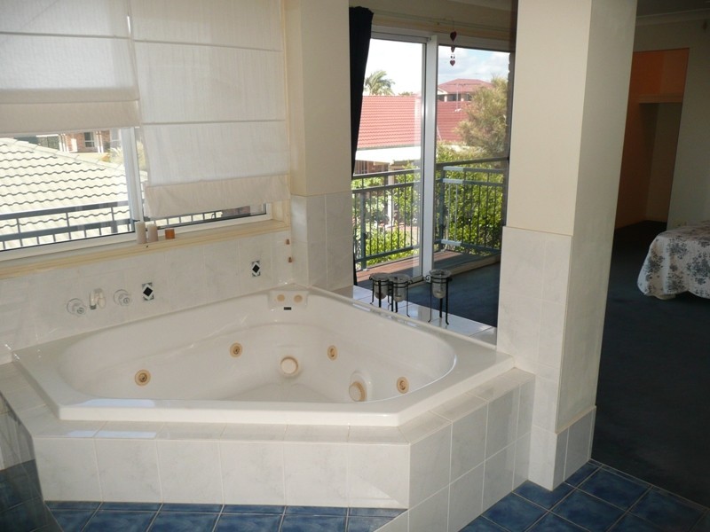 54 Pitt Street, Redland Bay QLD 4165