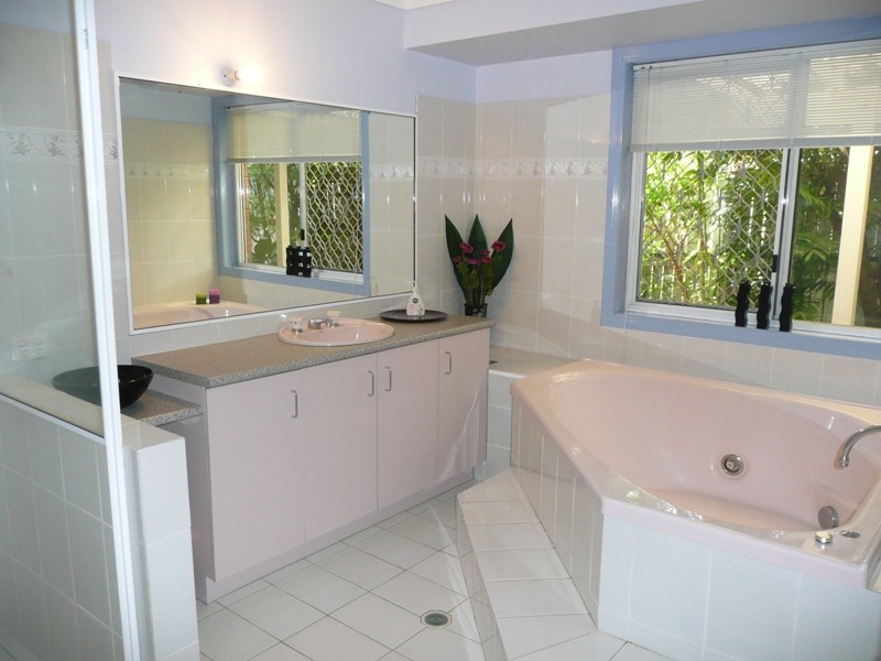 57 Waratah Avenue, Victoria Point QLD 4165