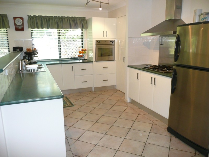 17 Tea-Tree Court, Victoria Point QLD 4165