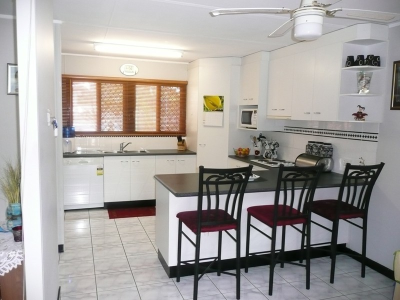 15 Kunden Street, Thorneside QLD 4158