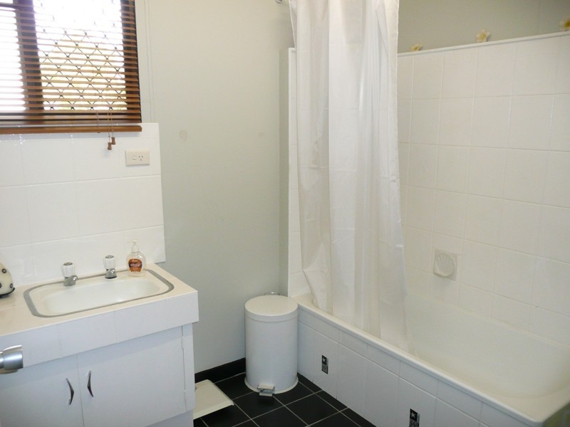 15 Kunden Street, Thorneside QLD 4158