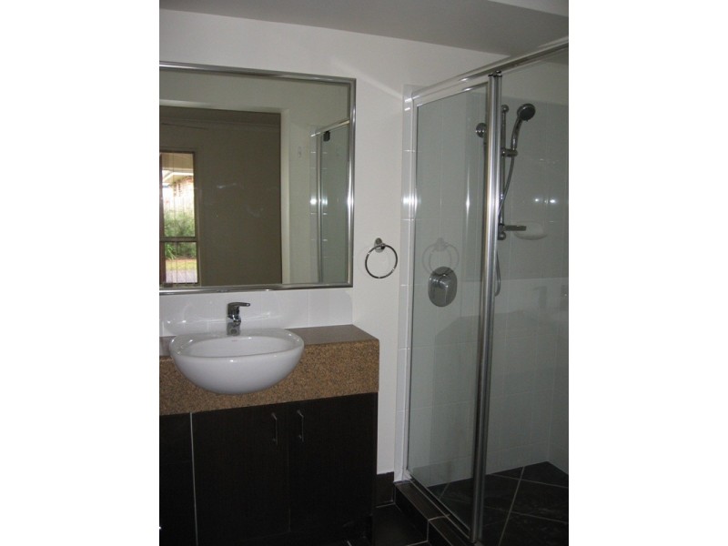 5 Timkelnik Crescent, Victoria Point QLD 4165