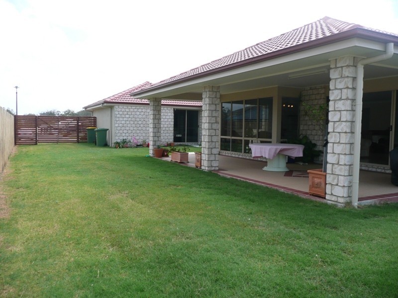 11 Aspen Place, Redland Bay QLD 4165