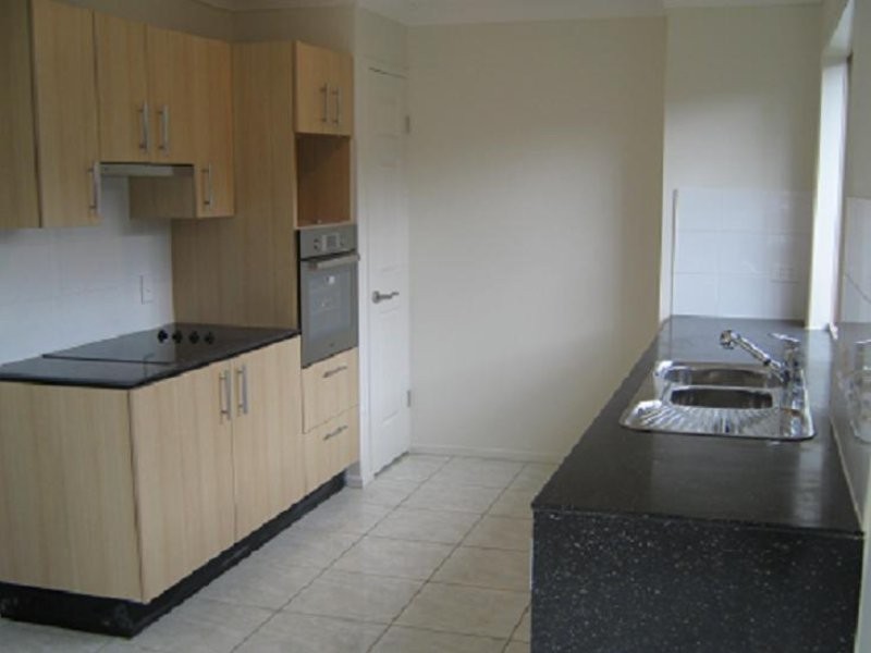 55 Degas St, Forest Lake QLD 4078