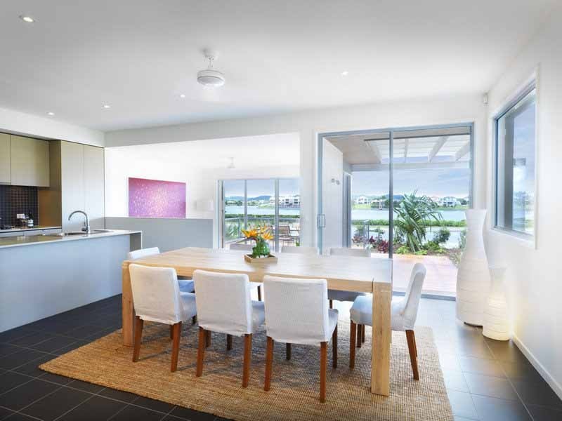 Moores Crescent, Varsity Lakes QLD 4227