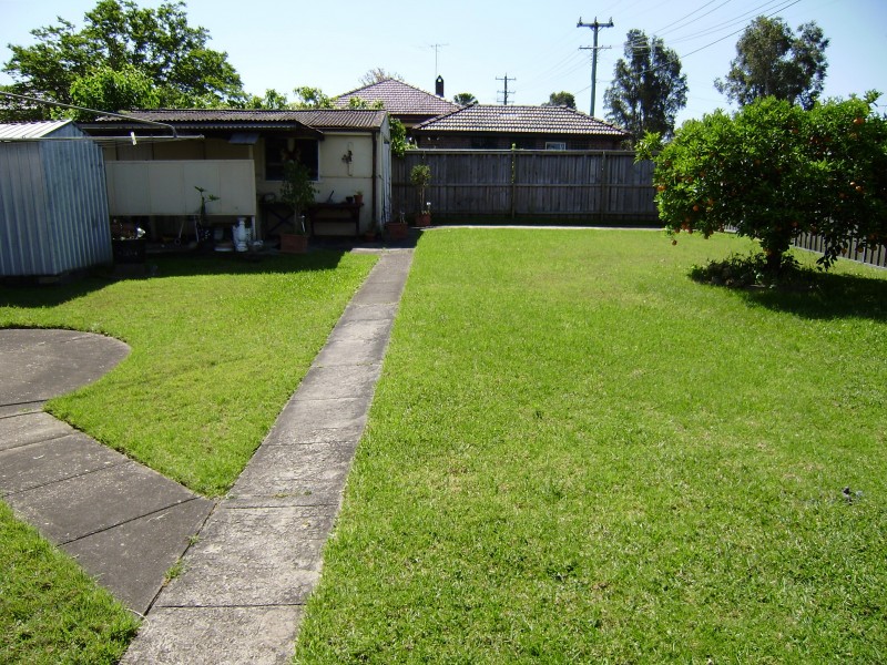 39 Northmead Avenue, Northmead NSW 2152