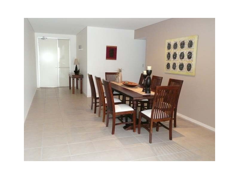 7 Grand Parade, Kawana Island QLD 4575