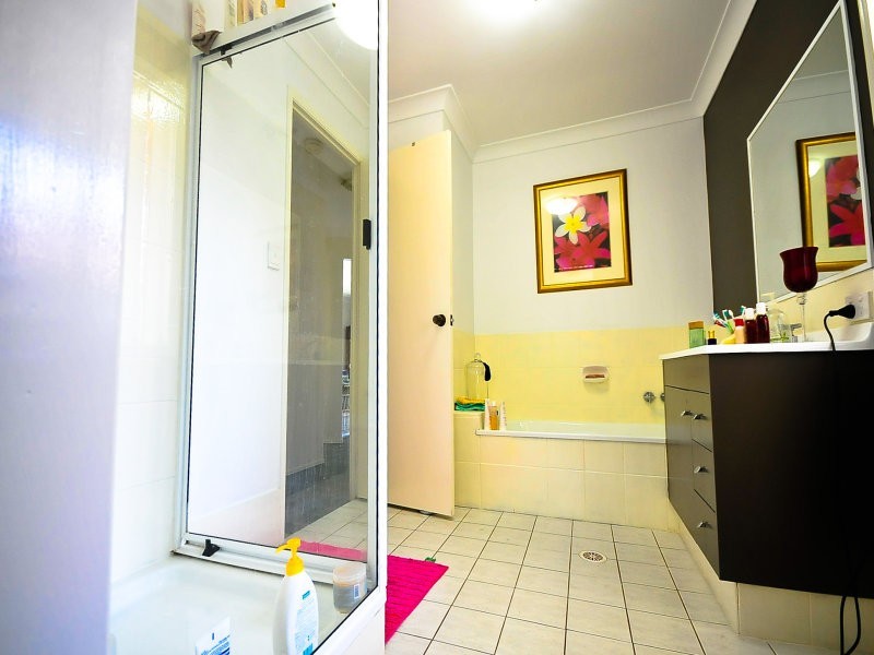 6 Bishop Court, Loganlea QLD 4131