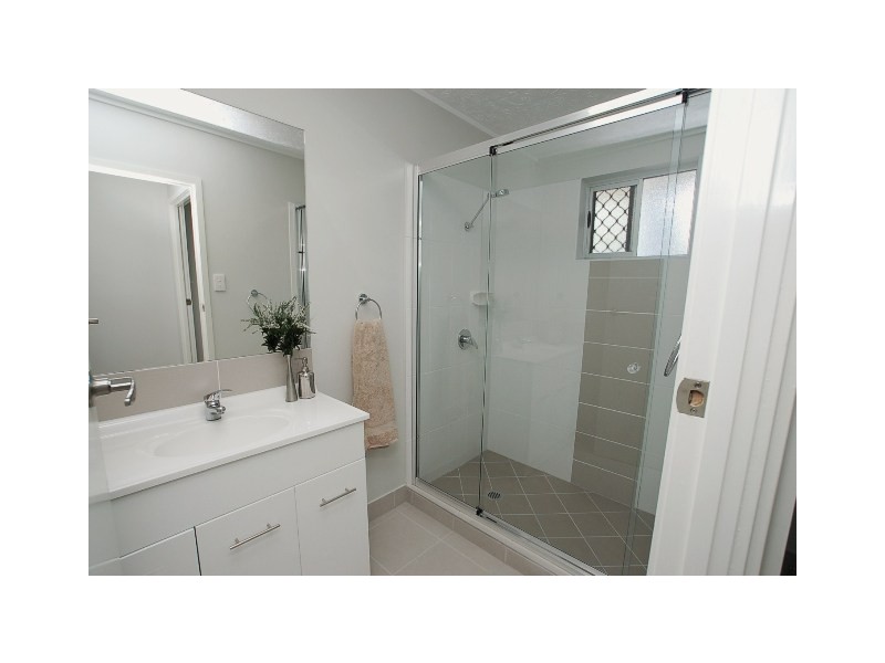 2/3 West Street, Mundingburra QLD 4812