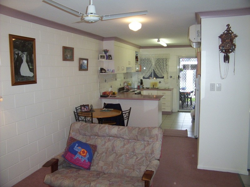 West End QLD 4810