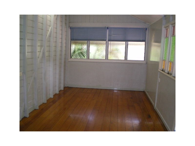 West End QLD 4810