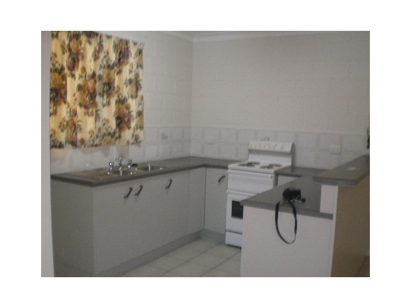 Pimlico QLD 4812