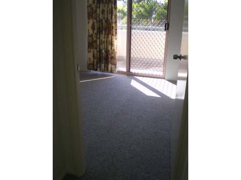 Pimlico QLD 4812
