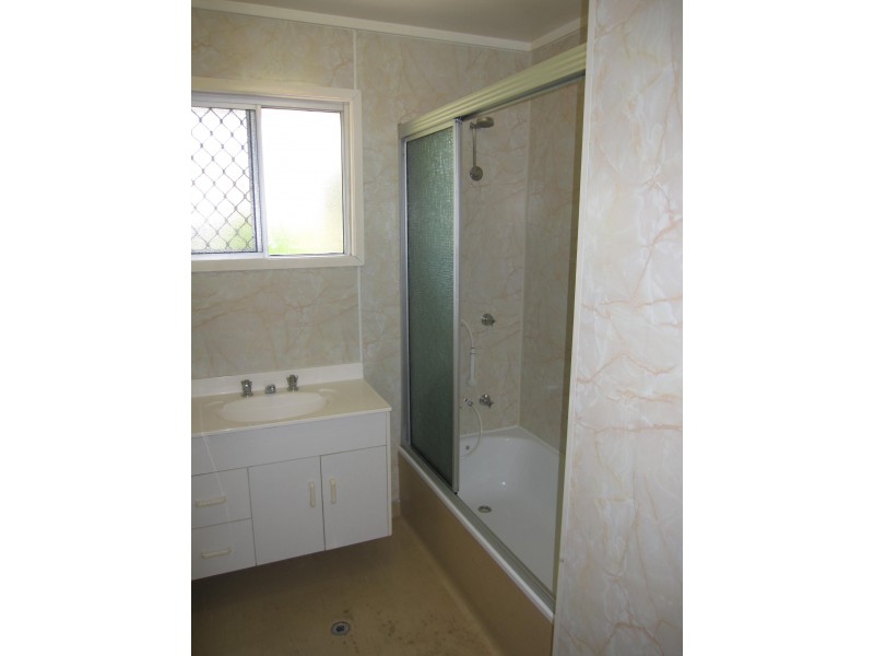 19 Blaxland Cres, Vincent QLD 4814