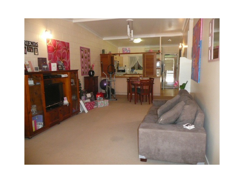 2/159 Harold Street, West End QLD 4810
