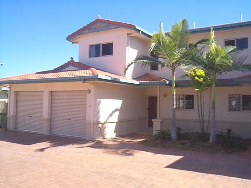 West End QLD 4810