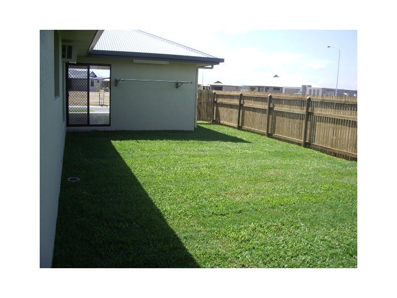 Bohle Plains QLD 4817