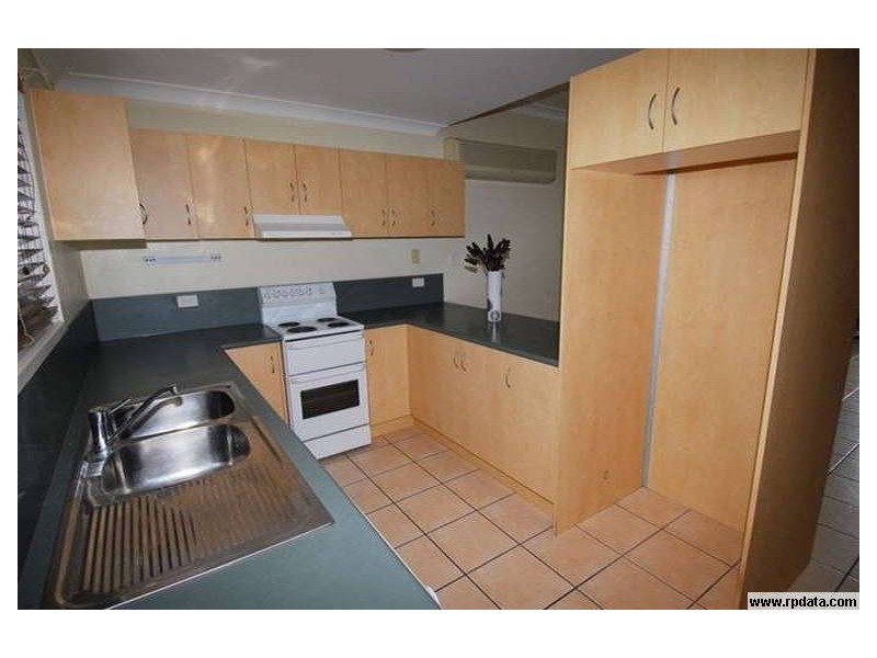 West End QLD 4810
